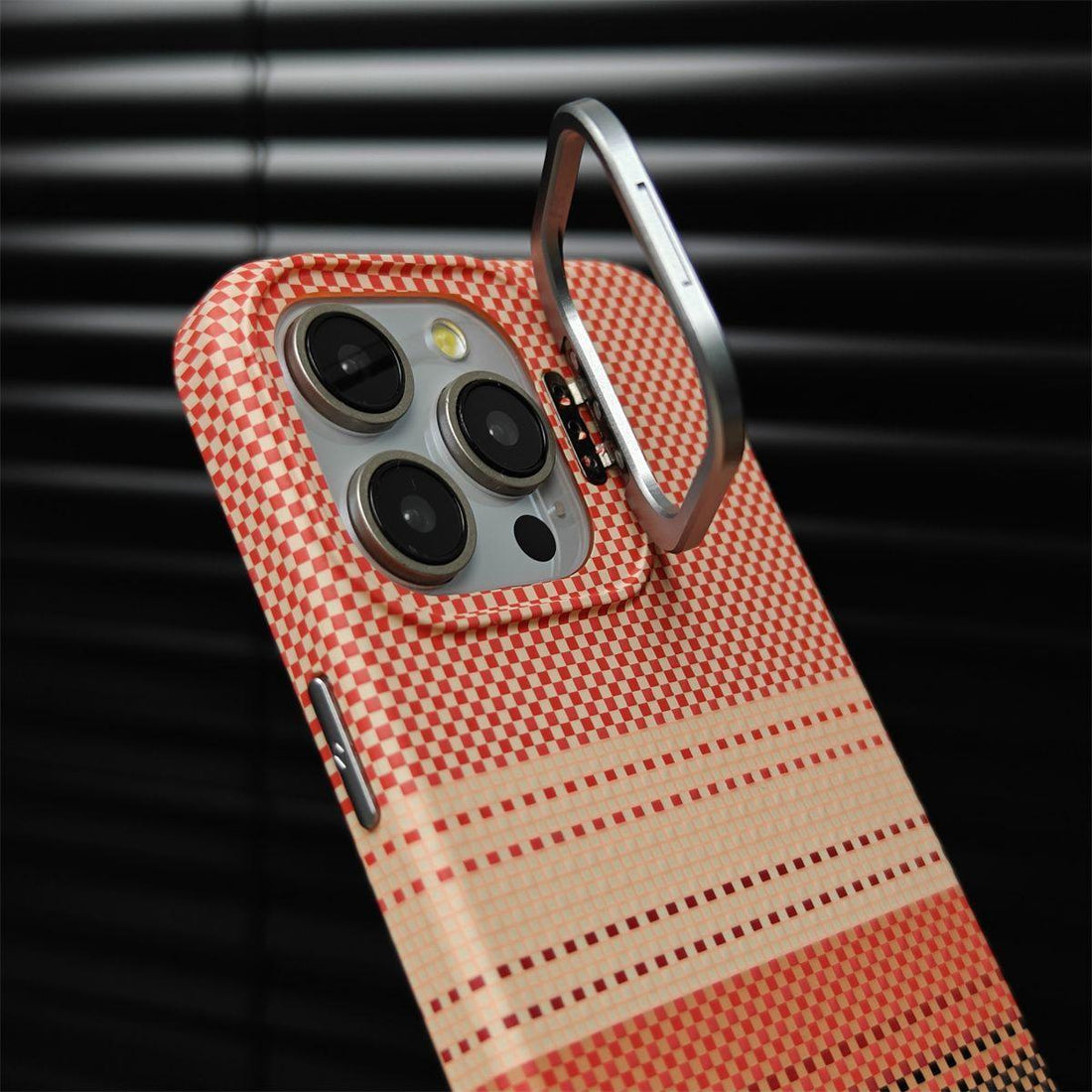 Kevlar Carbon Fiber Magnetic Case with Lens Holder for iPhone 13 14 15 16 Series Shockproof