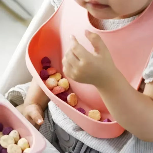 Silicone baby feeding set in blue color