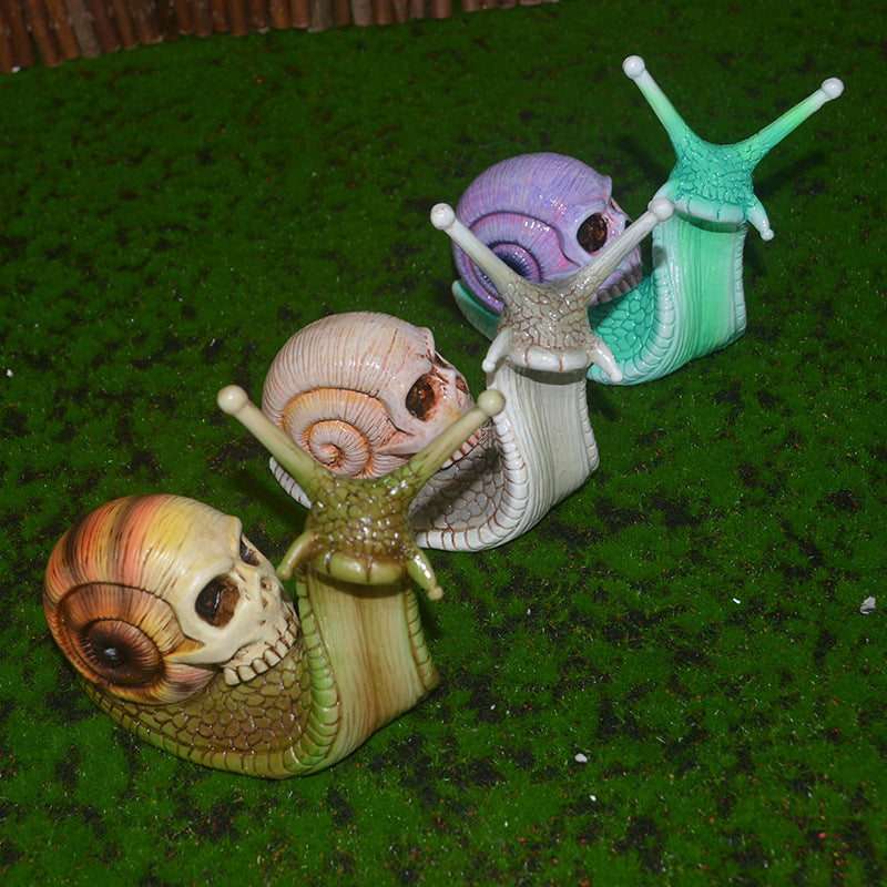 Halloween Skull Snail Resin Sculpture Garden Home Decor