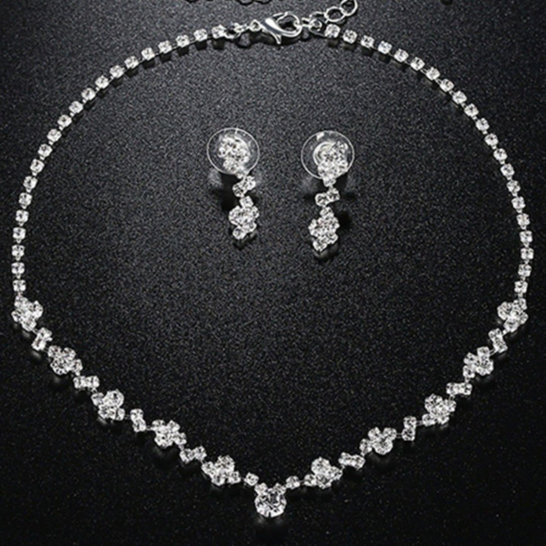 Rhinestone Geometric Pendant Necklace and Earrings Jewelry Set for Women Bridal Light Luxury