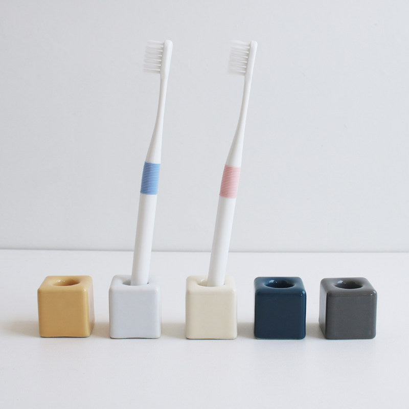 Simple Ceramic Toothbrush and Razor Holder