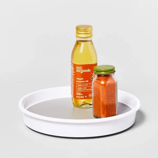 Lazy susan turntable with spice jars