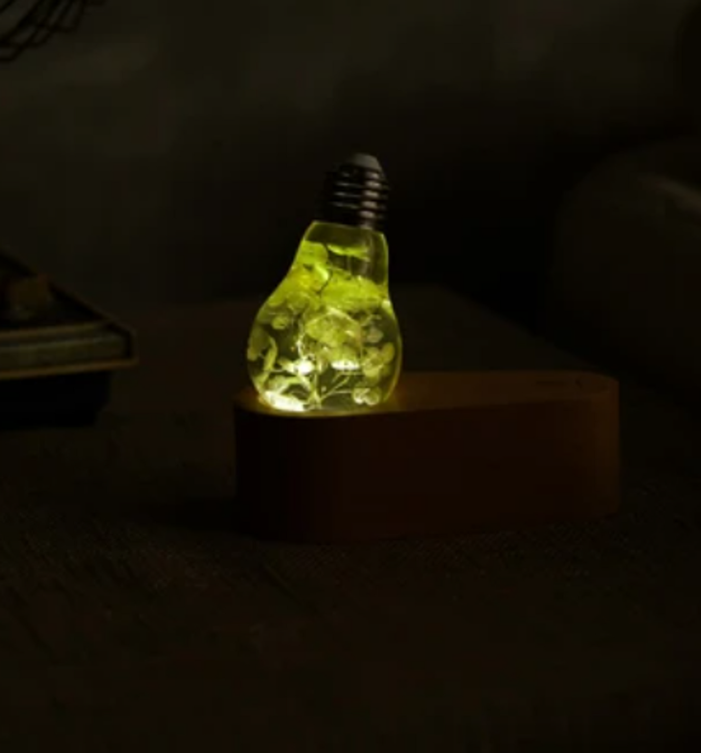 EP Light Yellow Hydrangea Resin LED Ambient Lamp