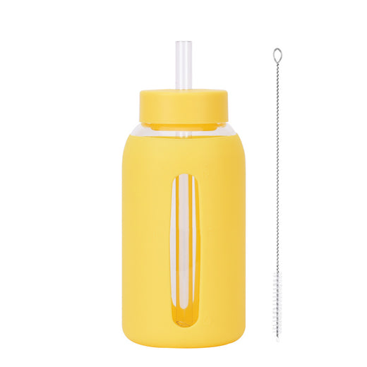 Insulated borosilicate glass cup with straw lid and silicone sleeve