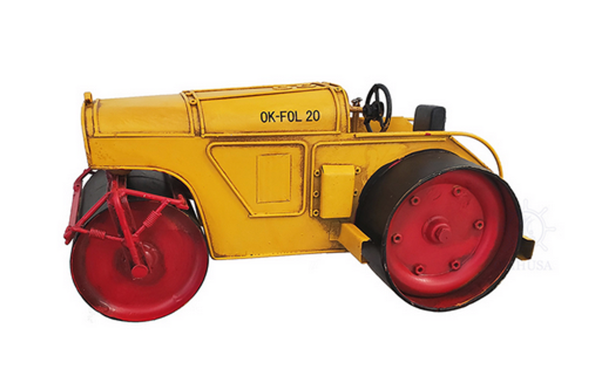 Handmade Tin Scale Model Steam Roller
