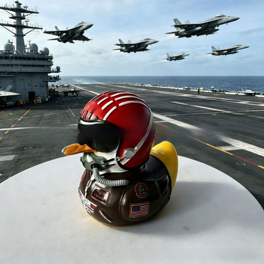 Top Gun Anniversary Pilot Duck Figure product image 3