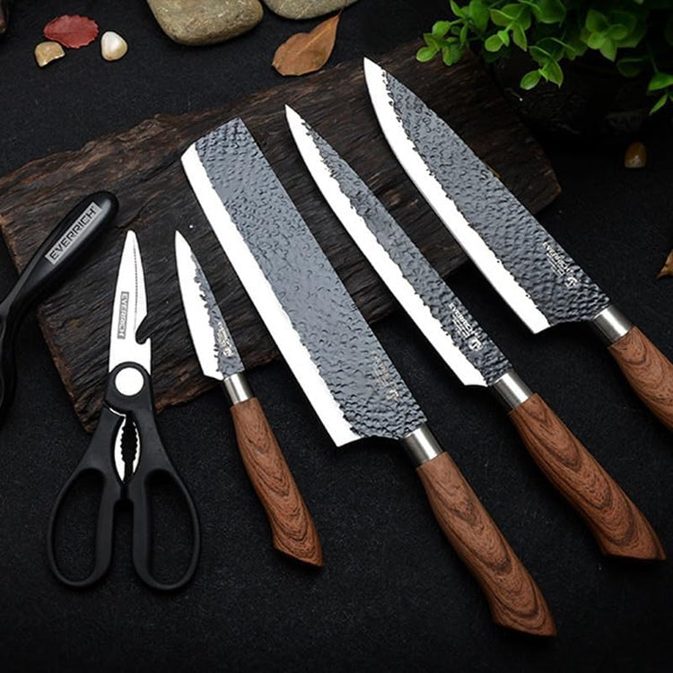 Slicer knife and chef knife laid side by side
