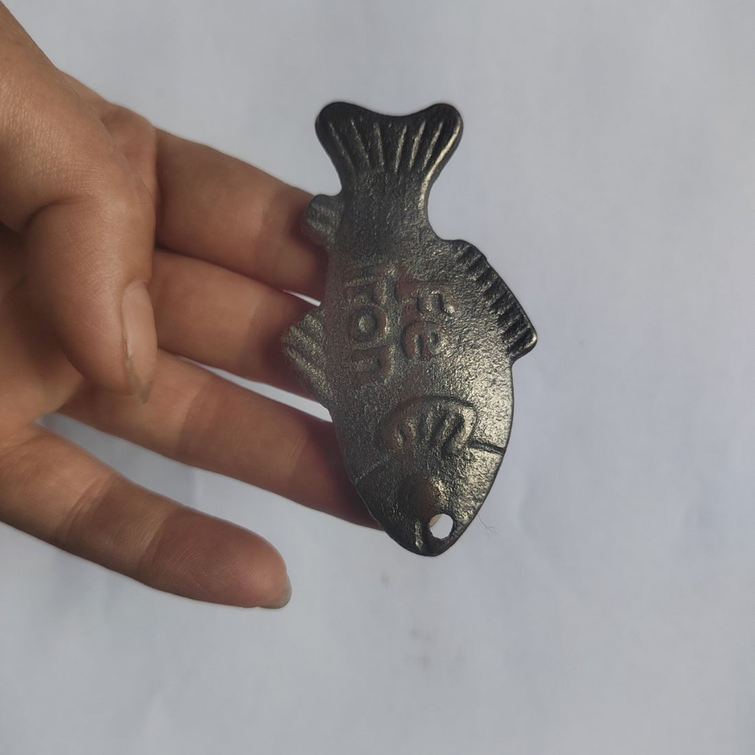 Cast iron and pig iron animal accessories