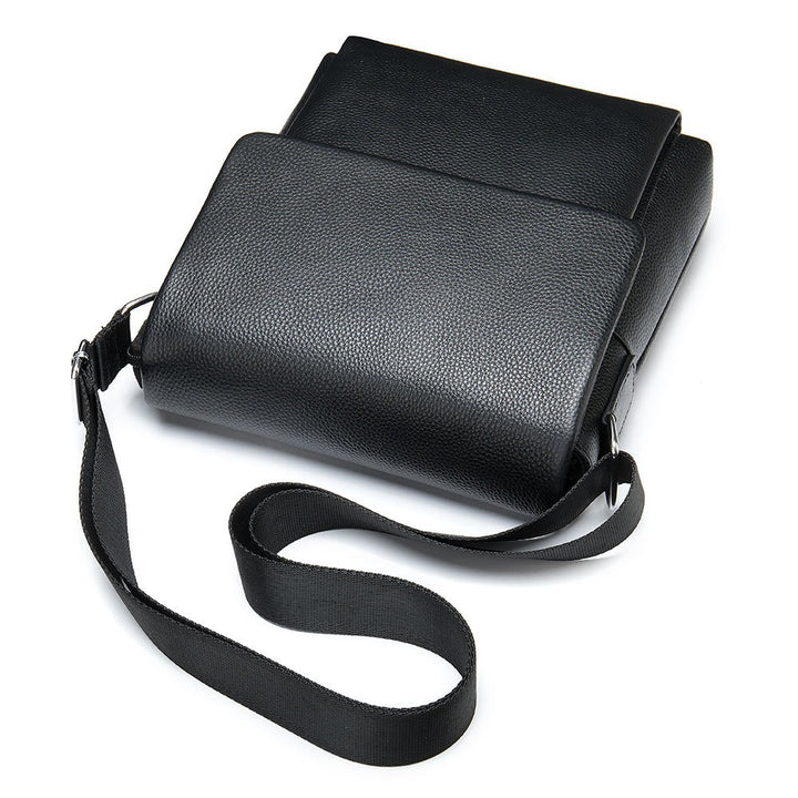 Cowhide Men's Shoulder Bag, Casual Cowhide Flap-Style Shoulder Bag for Men, Trendy and Versatile Commuter Crossbody Bag