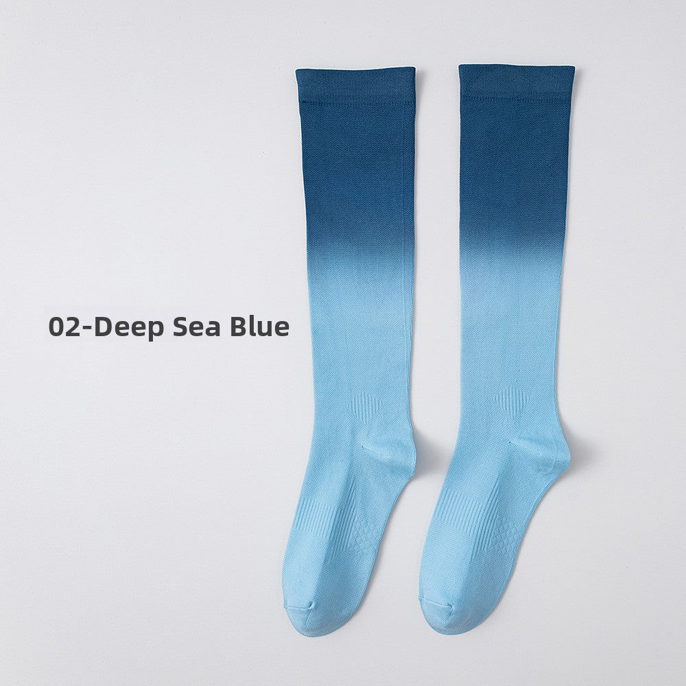 Gradient color nylon blend athletic socks, photo 6