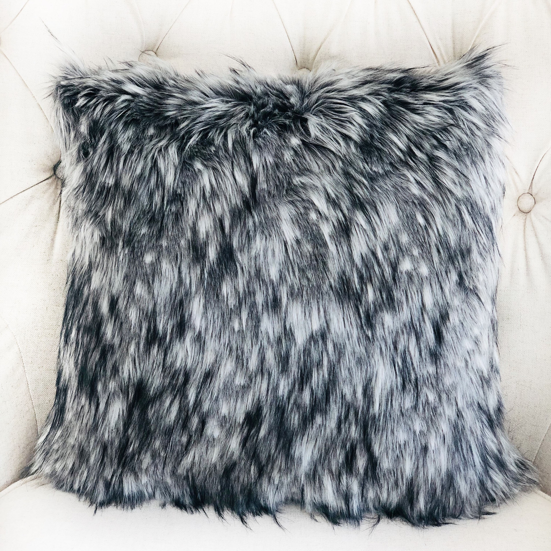 Plutus Siberian Husky Faux Fur Luxury Throw Pillow