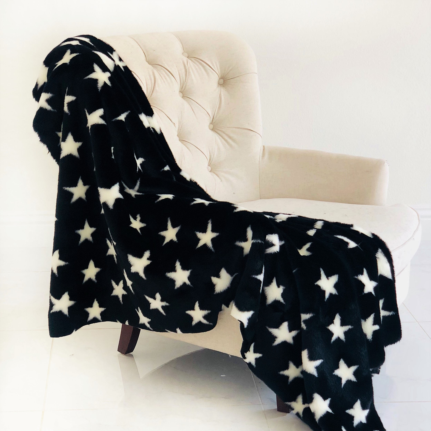 Plutus Black and White Stars Soft Handmade Luxury Throw