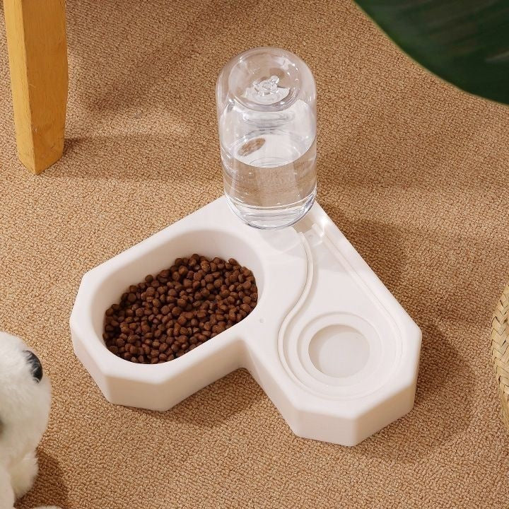 Heart-shaped white dual pet bowl with water dispenser, photo 4