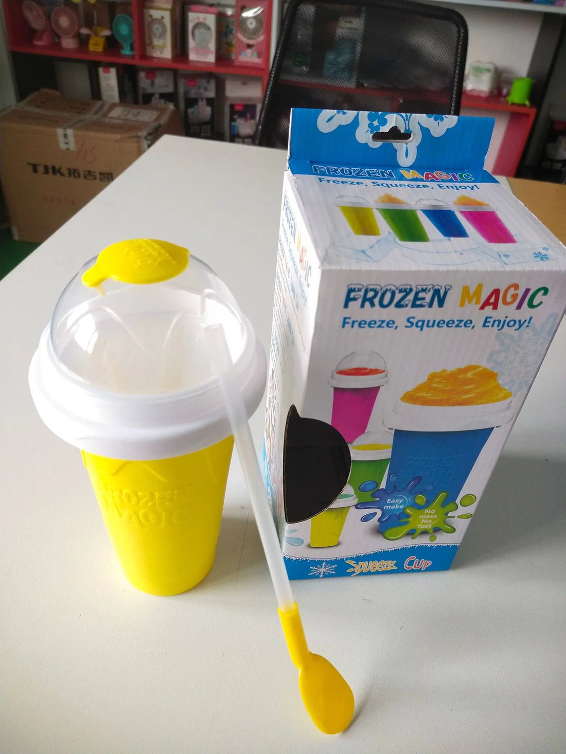 Instant Slushy Maker Cup — Pinch & Shake Quick-Freeze Cup - Image 2