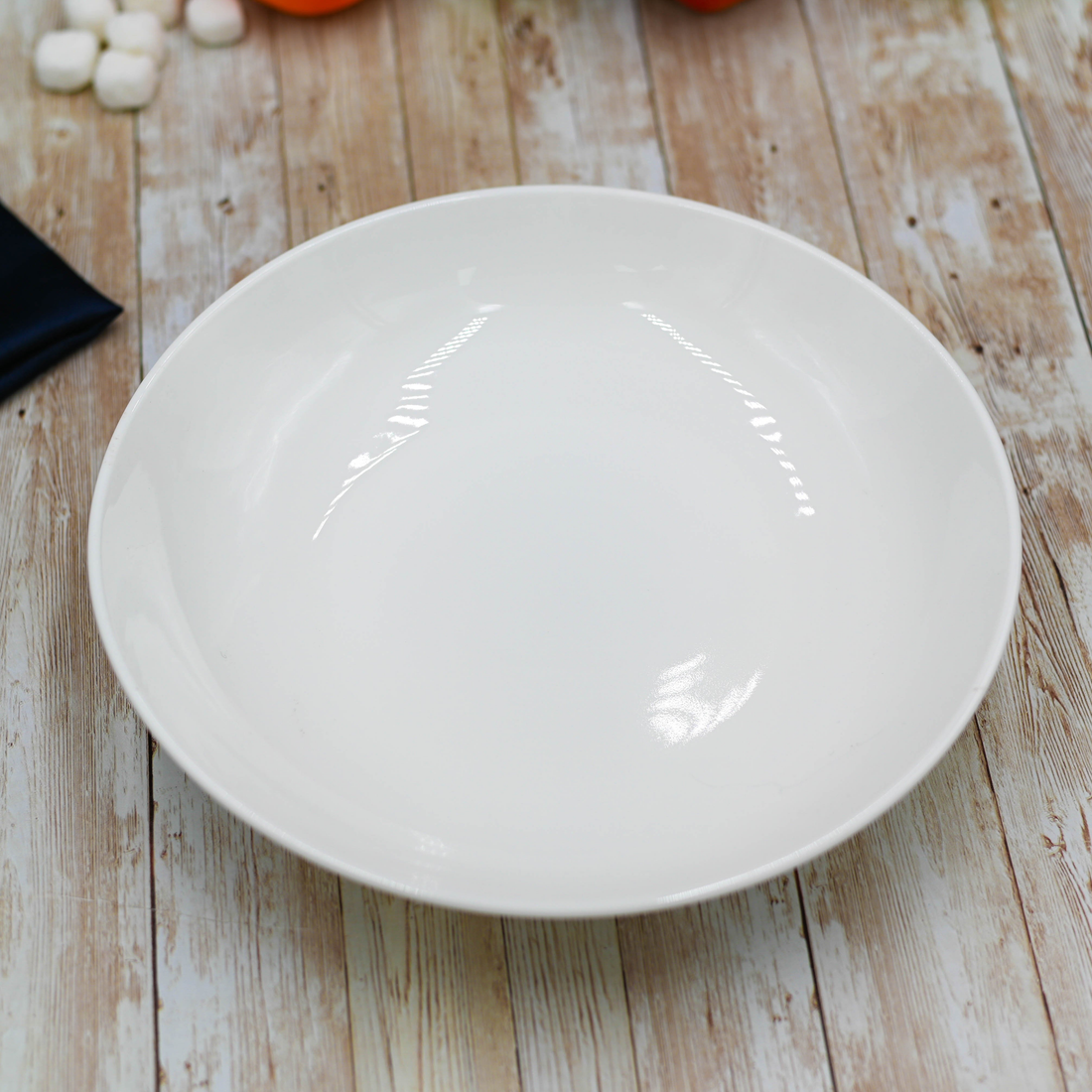Wilmax Fine Porcelain Round Deep Plate, 10 in / 25.5 cm, White