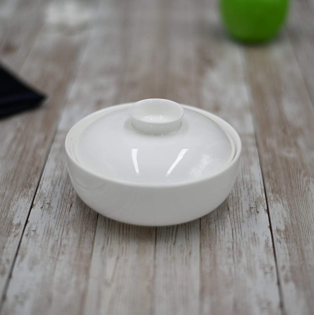 Wilmax Fine Porcelain Soup Cup with Lid, 11 oz, 5 in, Set of 6