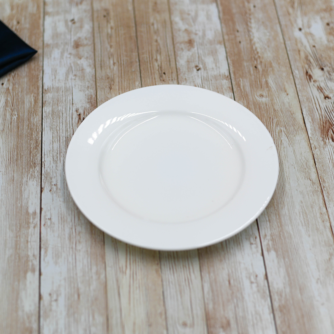 Wilmax White Porcelain Professional Dessert Plate, 8 in (20 cm)