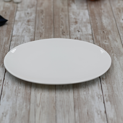 Wilmax White Porcelain Oval Platter, 10 in (25.5 cm)