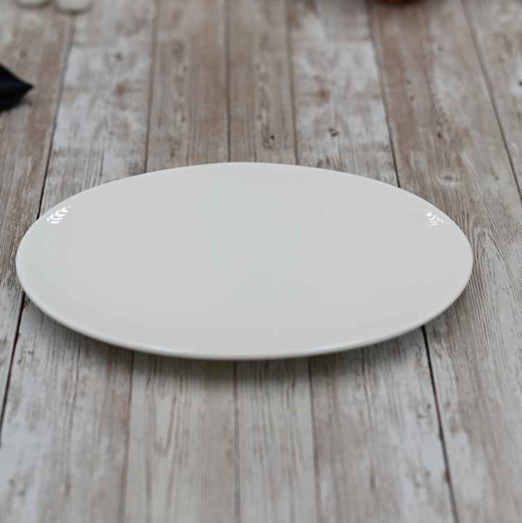 Wilmax White Porcelain Oval Platter, 10 in (25.5 cm)