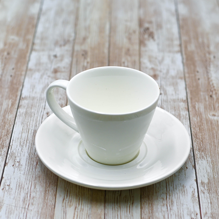 Wilmax Fine Porcelain Tea Cup and Saucer Set, 6 oz, Set of 6