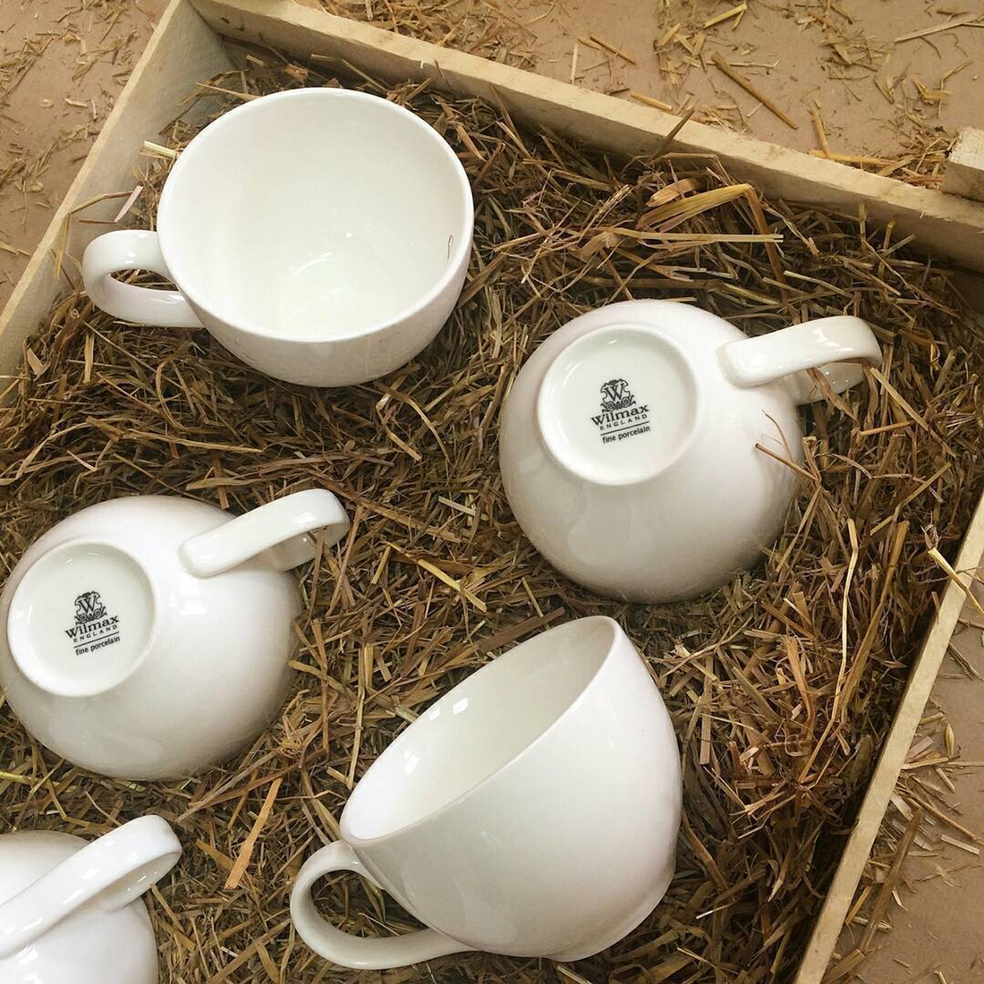 Wilmax Fine Porcelain Tea Cup and Saucer Set, 7 oz, Set of 6