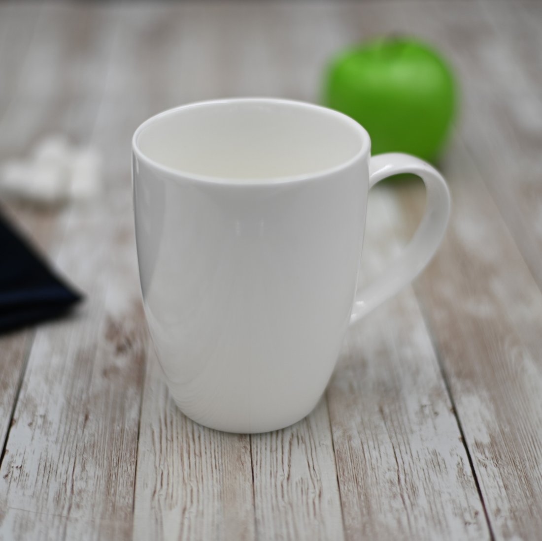 Wilmax White Porcelain Mug, 16 oz (460 ml)