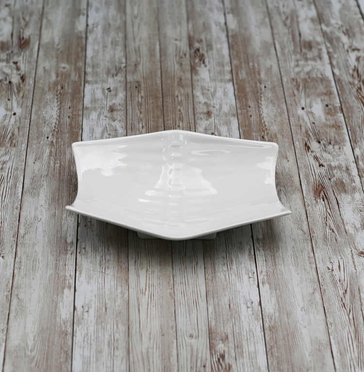 Wilmax White Porcelain Bread Vase, 9 in (23 cm)