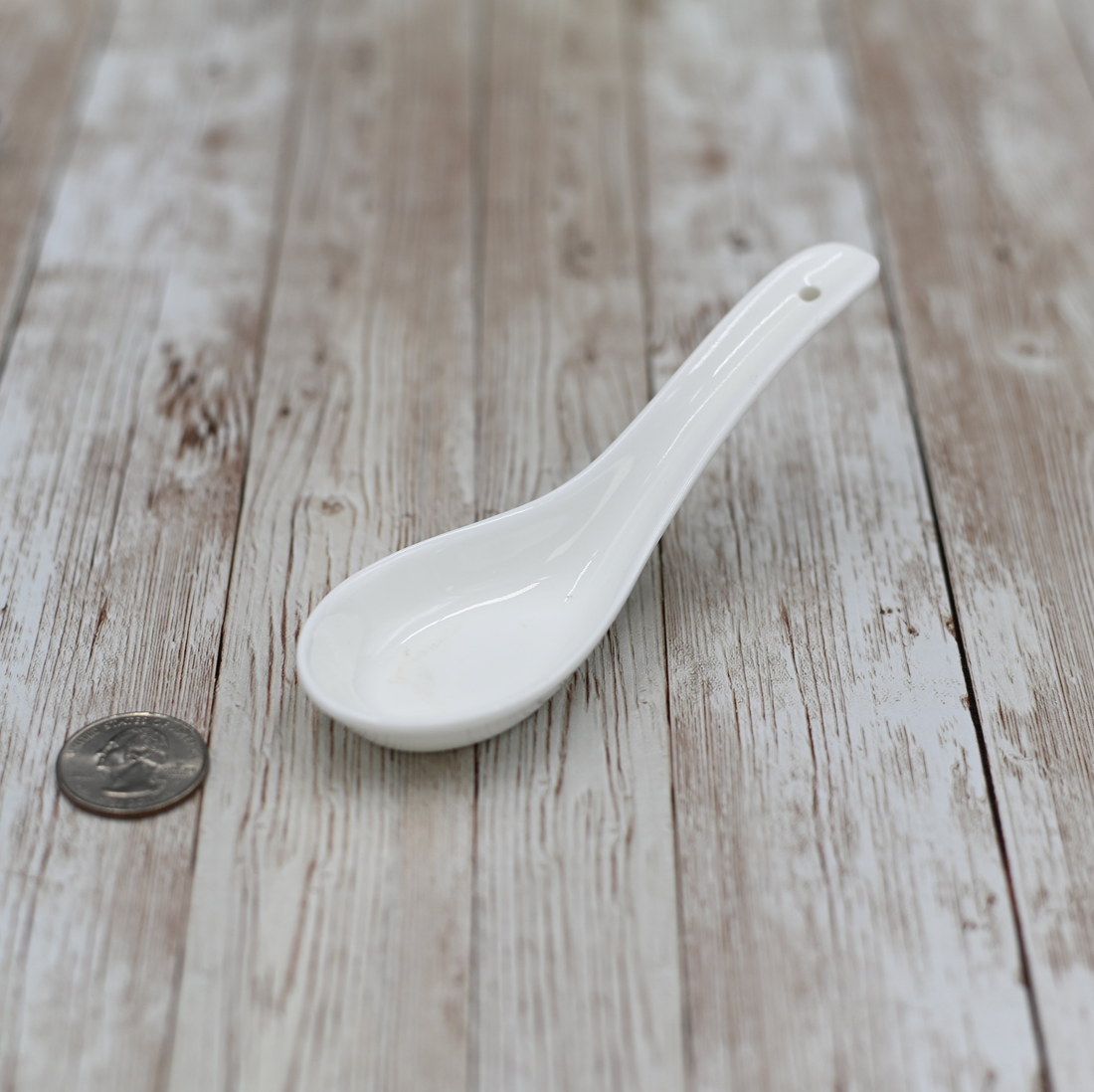 Wilmax Fine Porcelain Spoon, 5.5 in / 13.5 cm
