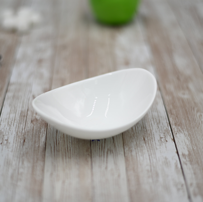 Wilmax White Porcelain Oval Serving Dish, 5 x 3.5 in (Set of 6)