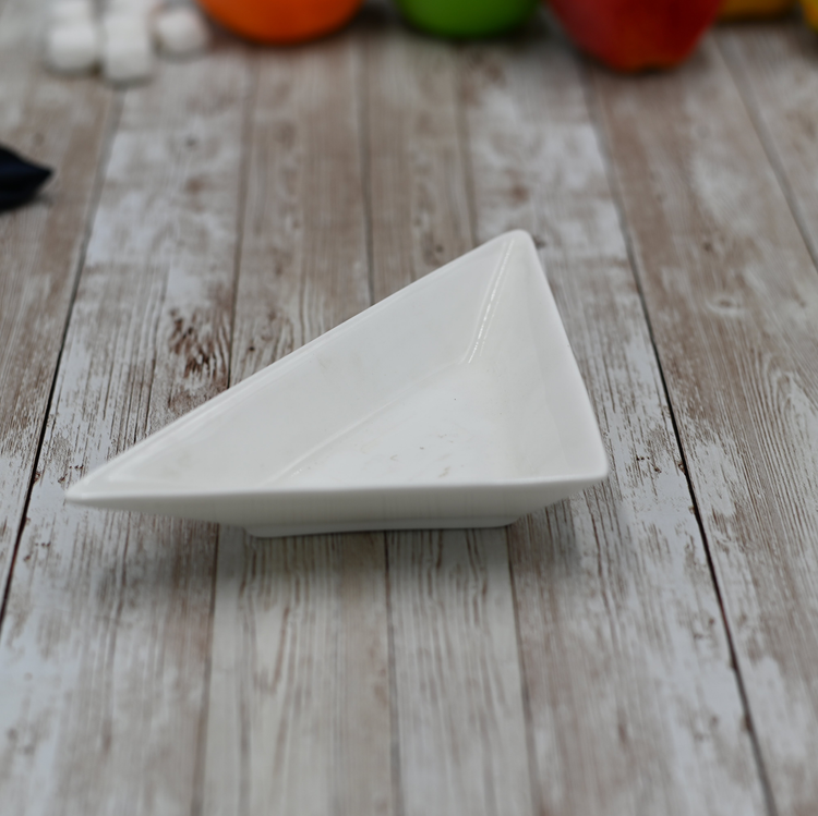 Wilmax White Porcelain Triangular Dish, 7.5 in