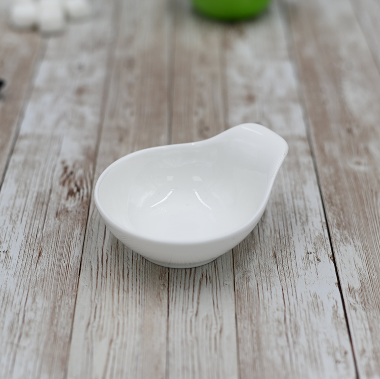 Wilmax White Porcelain Bowl, 4 in (3 oz)