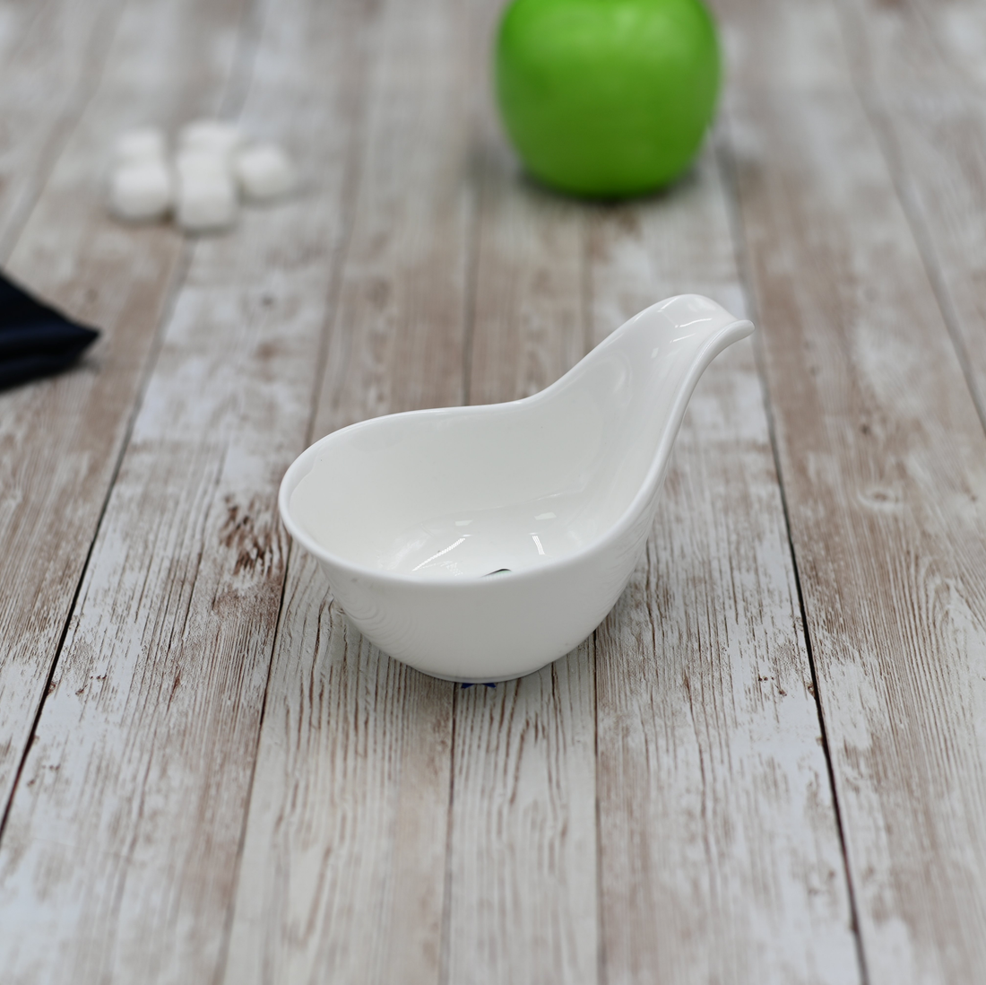 Wilmax White Porcelain Snack Dish, 5 in (12.5 cm)