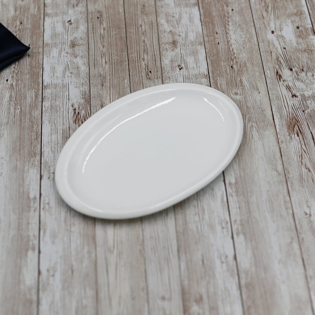 Wilmax White Porcelain Oval Platter, 8 in (21 cm)