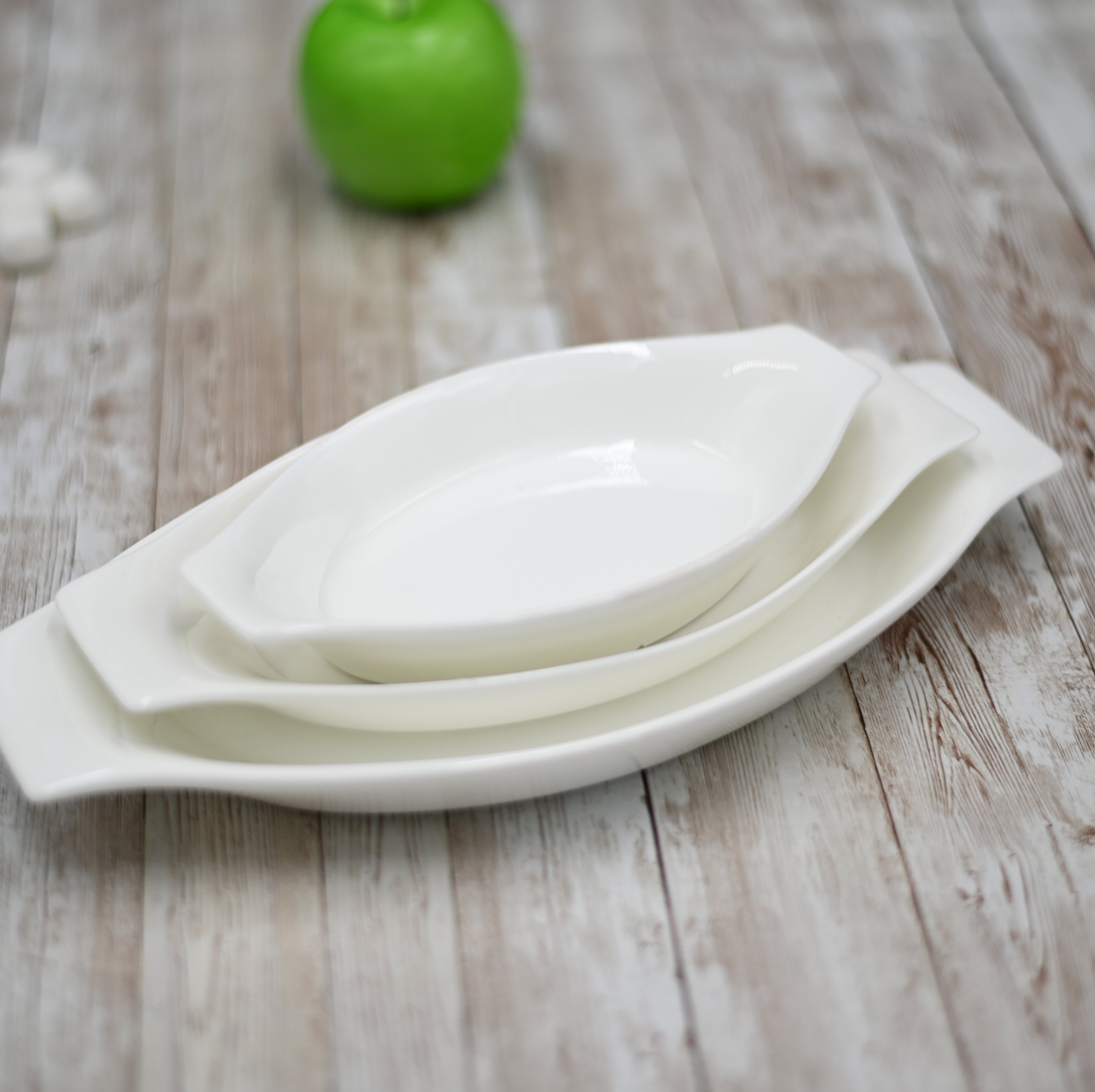 Wilmax Fine Porcelain Baking Dish, 12 in / 30 cm