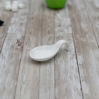 Wilmax White Porcelain Oval Snack Dish, 4 x 2 in