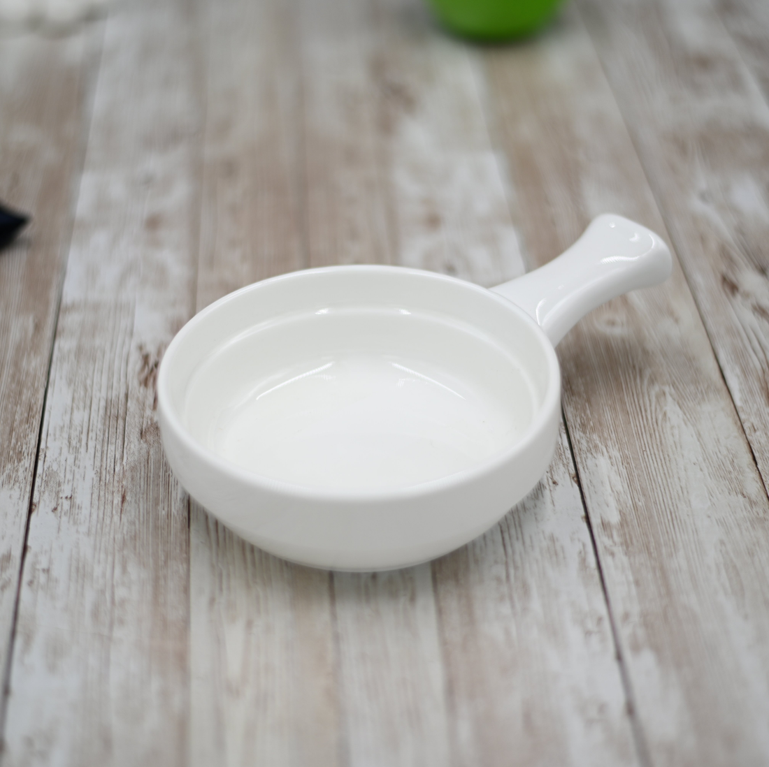 Wilmax Fine Porcelain Baking Dish with Handle, 5 in / 300 ml