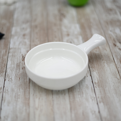 Wilmax Fine Porcelain Baking Dish with Handle, 5 in / 300 ml