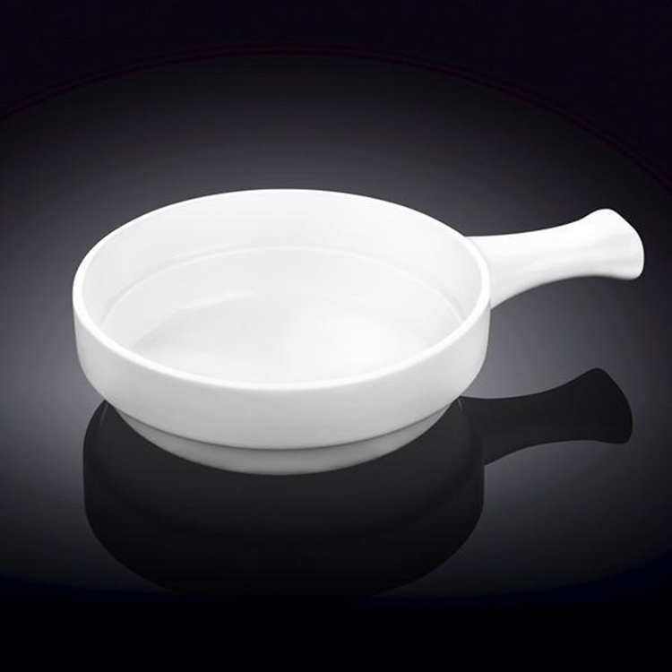 Wilmax Fine Porcelain Baking Dish with Handle, 5 in / 300 ml