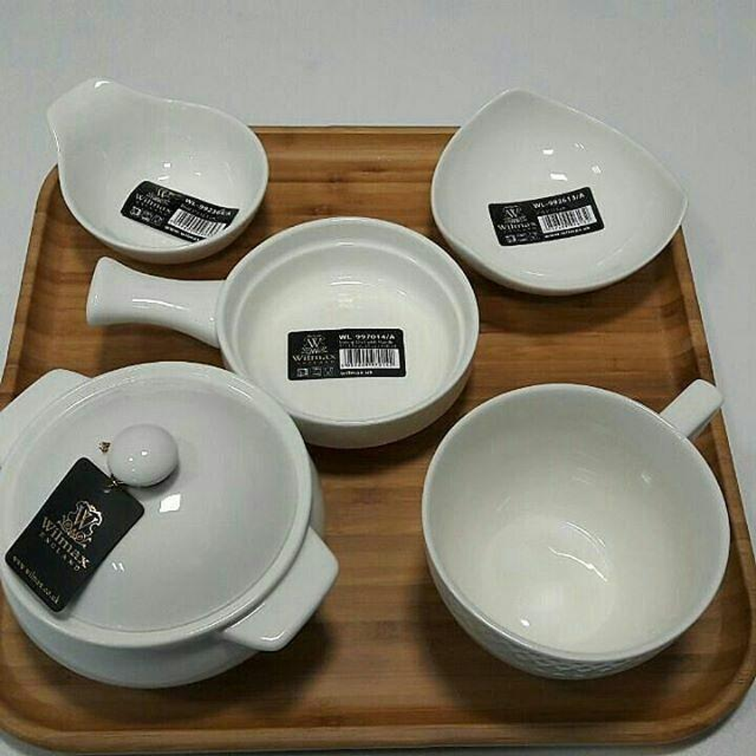 Wilmax Fine Porcelain Baking Dish with Handle, 5 in / 300 ml