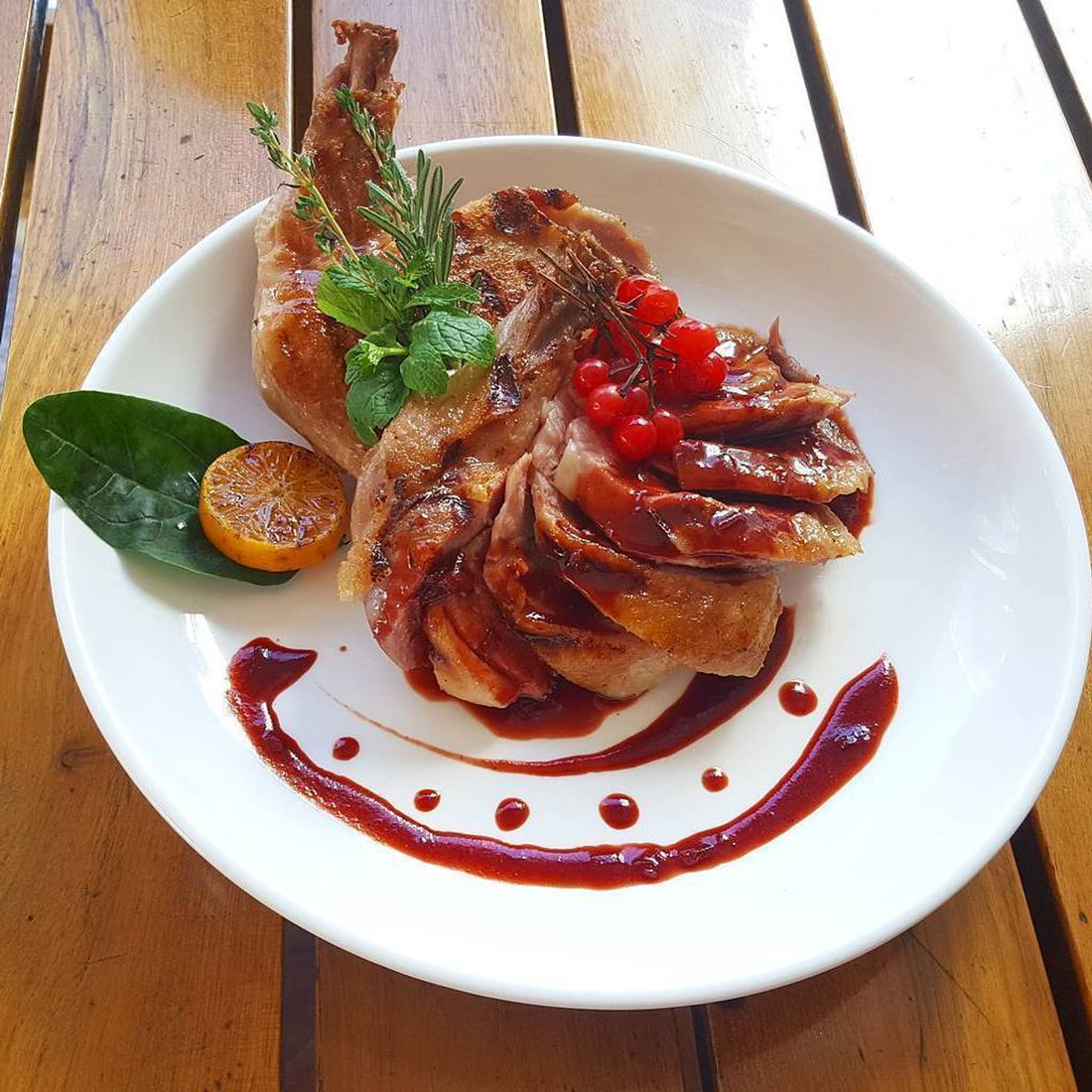 Wilmax White Porcelain Round Dinner Plate, 28 cm