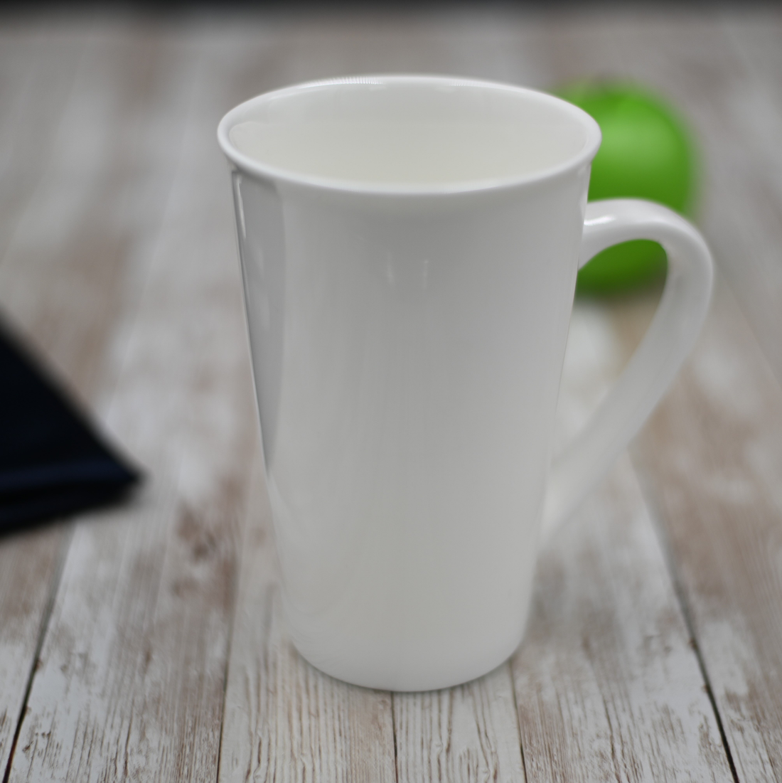 Wilmax White Porcelain Mug, 19 oz (550 ml)
