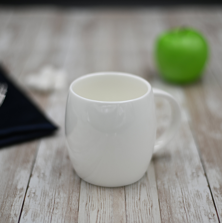 Wilmax White Porcelain Mug, 14 oz (400 ml)