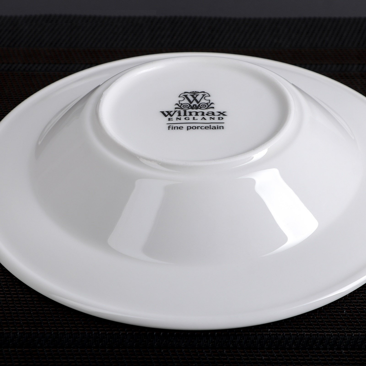 Wilmax White Porcelain Professional Deep Plate, 8 in