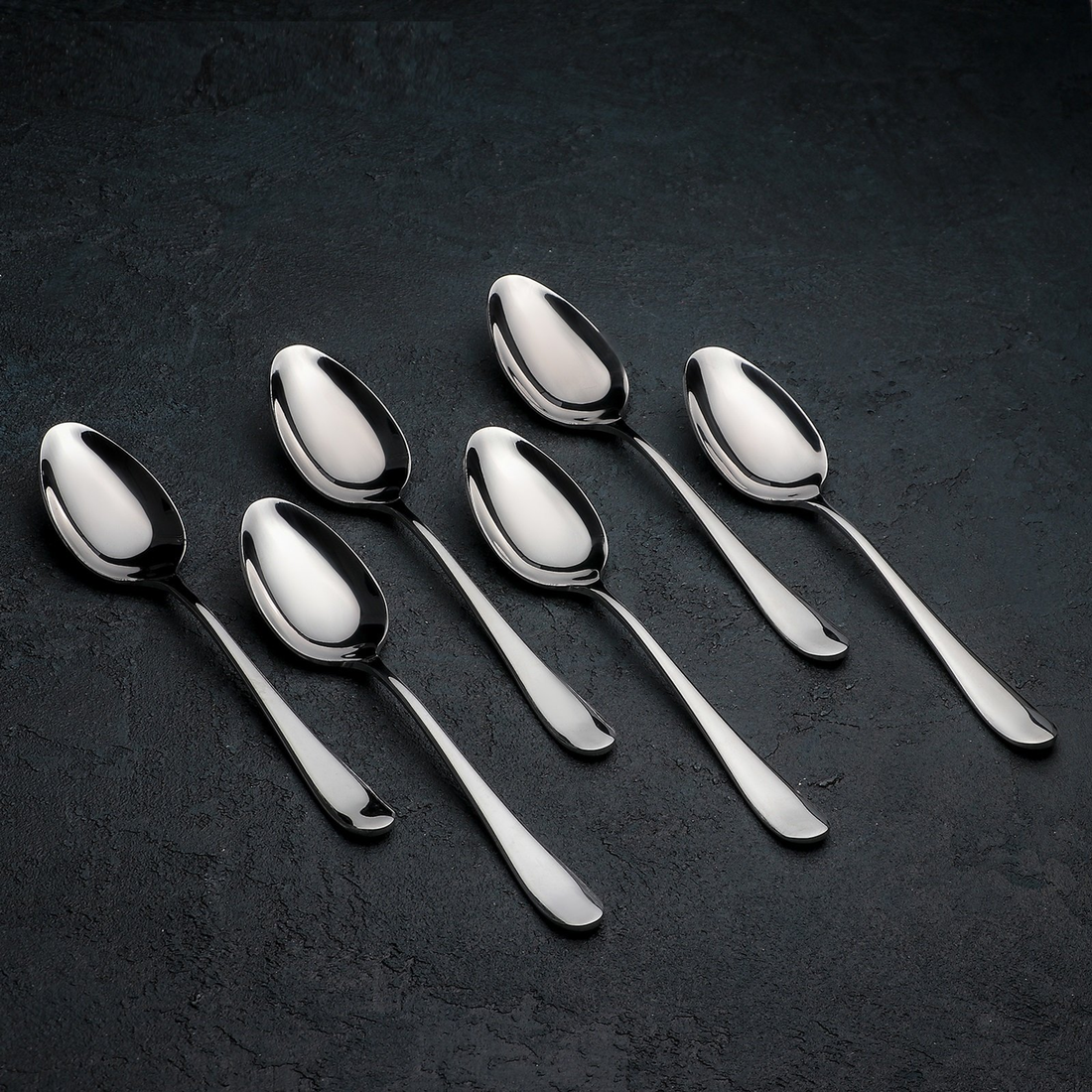 Wilmax Stainless Steel Dinner Spoon, 8 in / 21 cm