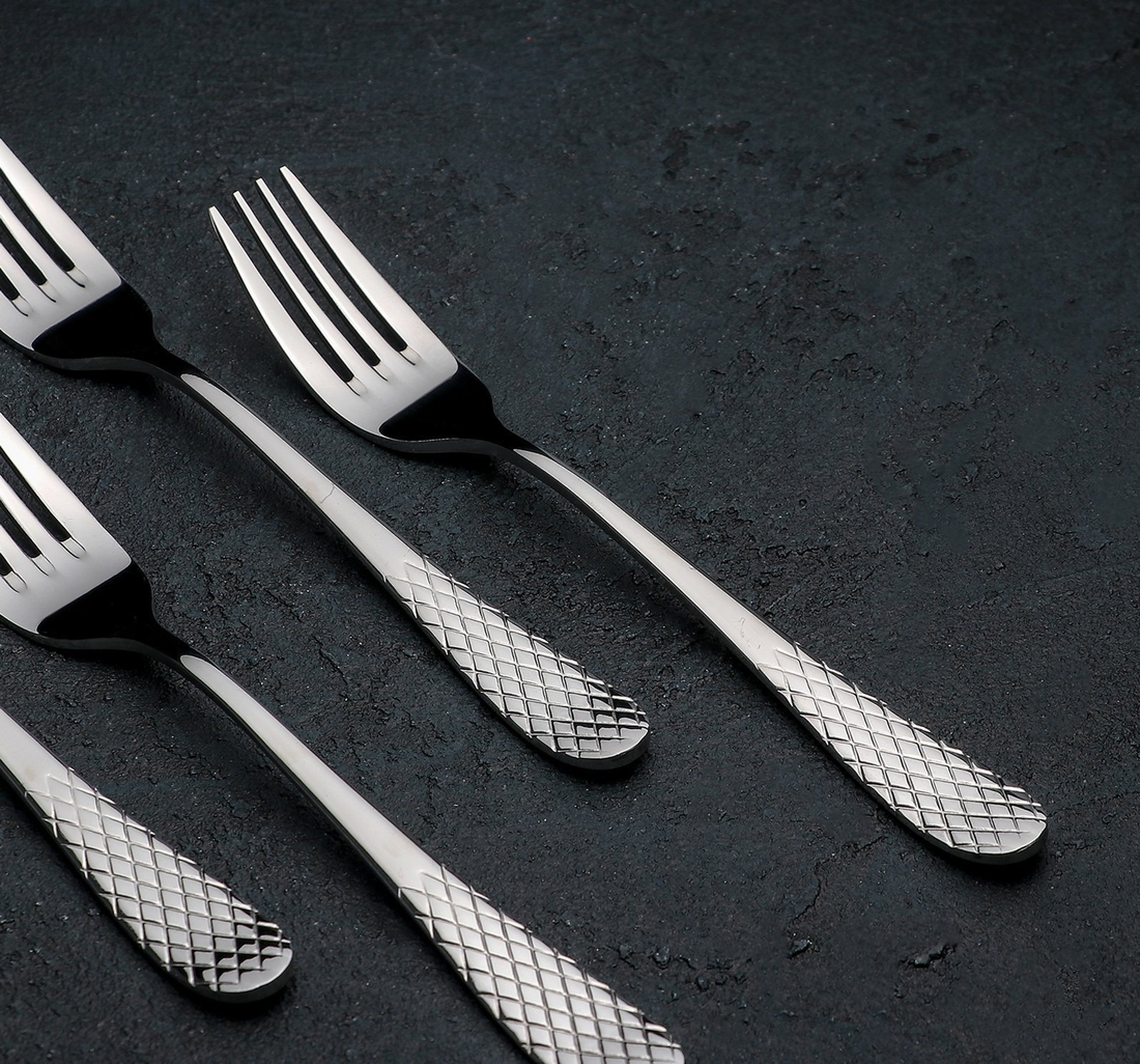Wilmax Dinner Fork, 8 in, Model WL-999201