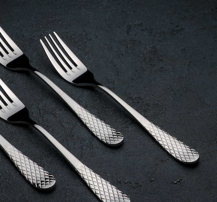 Wilmax Dinner Fork, 8 in, Model WL-999201