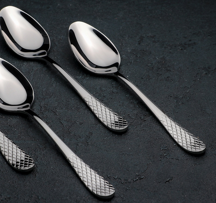 Wilmax Dinner Spoon, 8 in / 21 cm