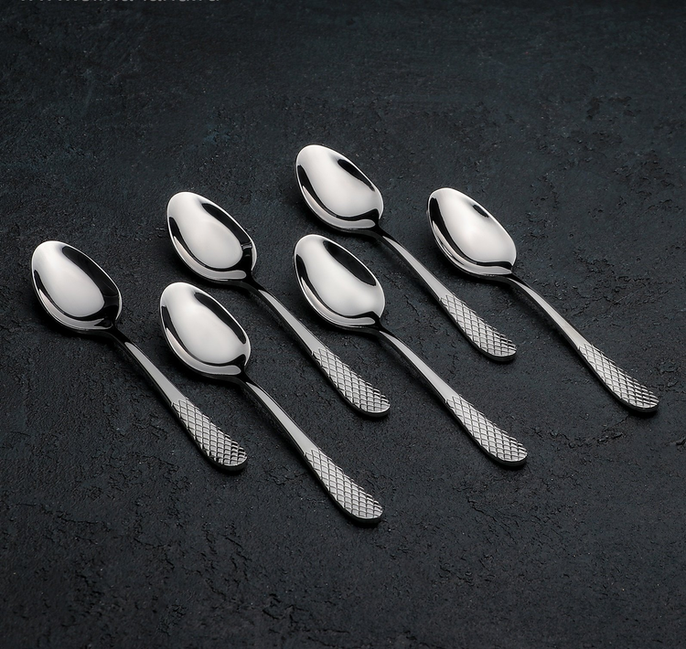 Wilmax Stainless Steel Cup Teaspoon, 5.5 in / 14 cm