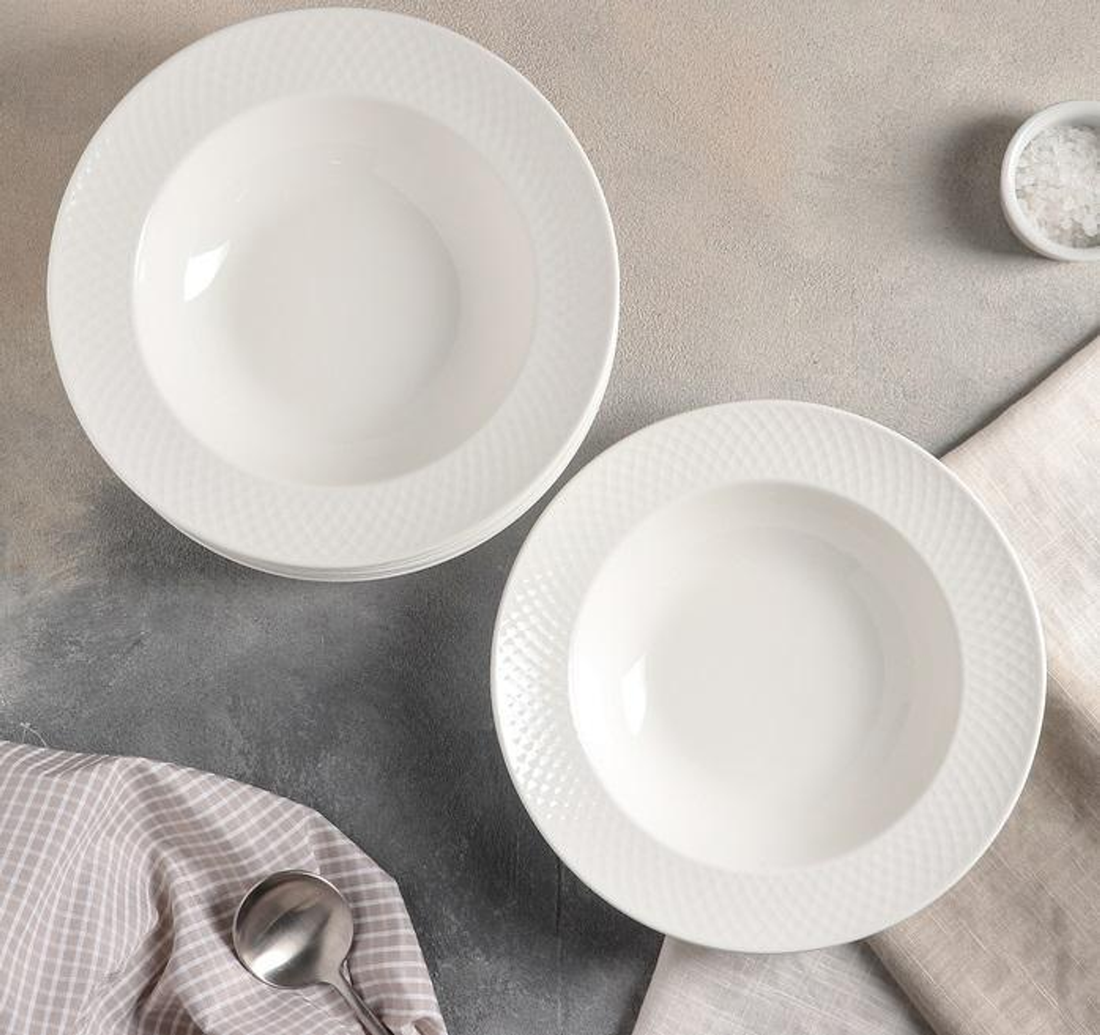 Wilmax Fine Porcelain Deep Plate, 9 in / 22.5 cm, Set of 6