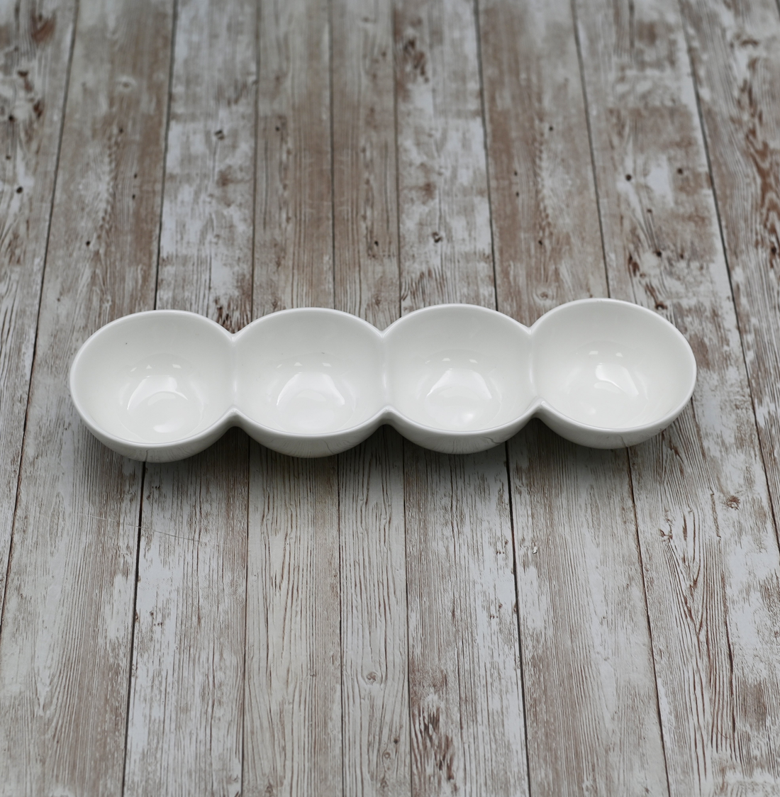 Wilmax White Porcelain 4-Compartment Round Divided Dish, 12 in